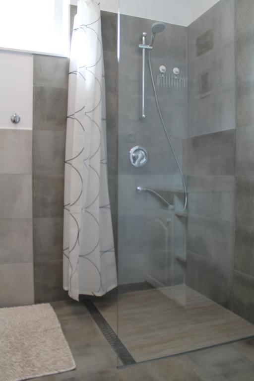 Apartman Nikol Тихань Экстерьер фото